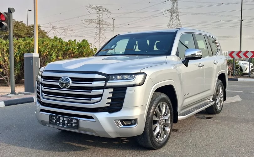 Toyota Land Cruiser (G&uuml;m&uuml;ş)
