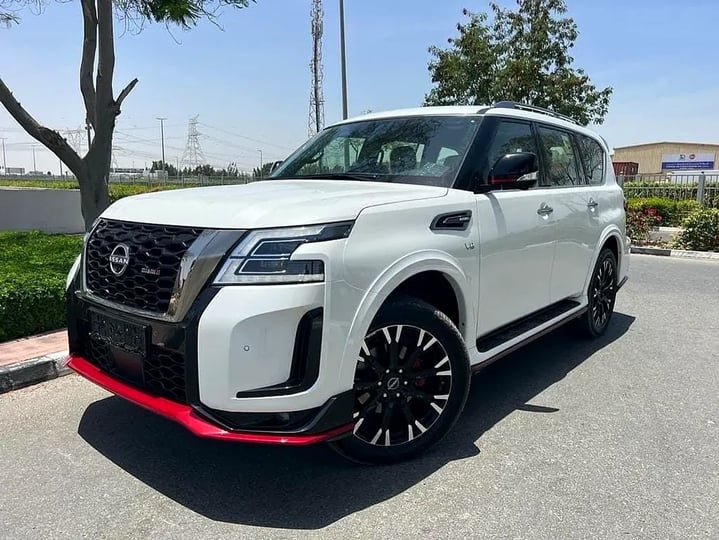 Nissan Patrol (Beyaz)