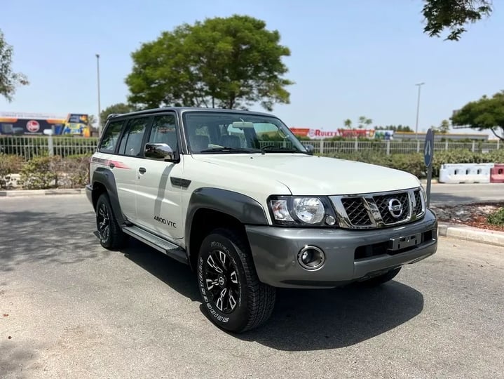 Nissan Patrol (Beyaz)