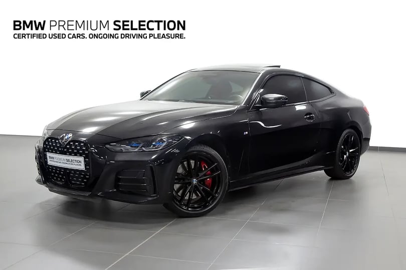 BMW 4 Series (Black)