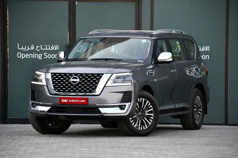 Nissan Patrol (Серый)