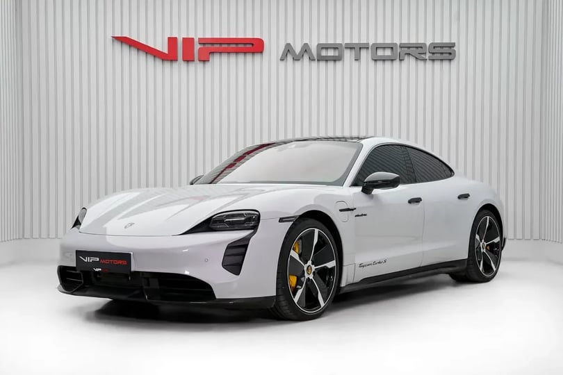 Porsche Taycan (Gris)