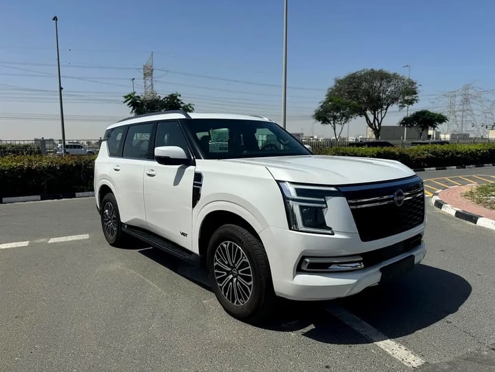 Nissan Patrol (Белый)