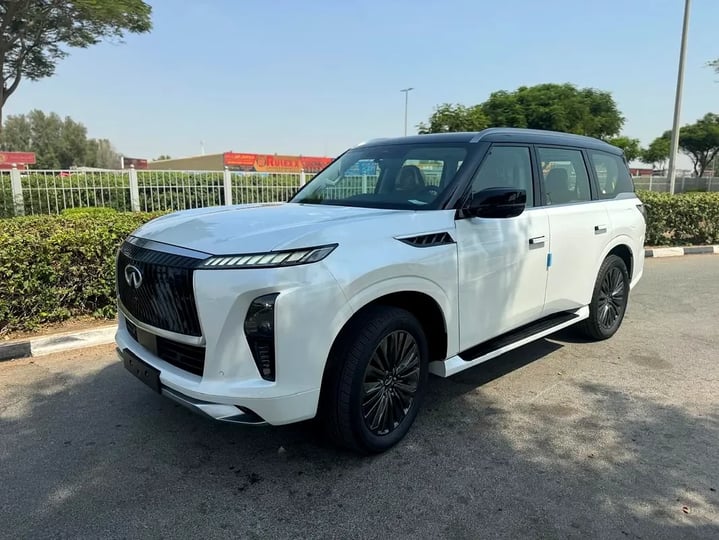 英菲尼迪QX80 (白色)