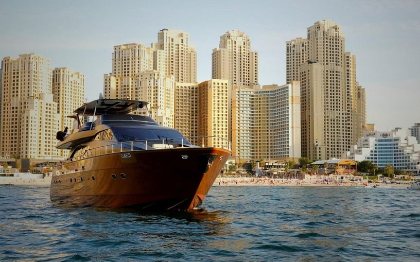 Azimut Anna with Jacuzzi 85 ft (26m) te huur in Dubai