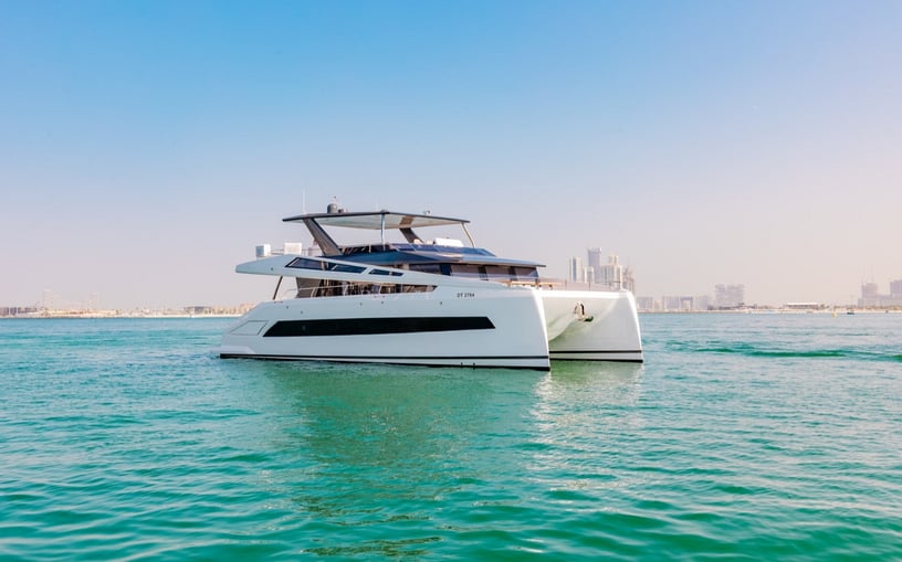 Catamaran Sky Walker Infinity 60 ft in Dubai Harbour te huur in Dubai