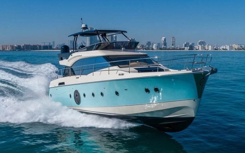 Monte Carlo 6 with stabilization system 60 ft (19m) te huur in Dubai