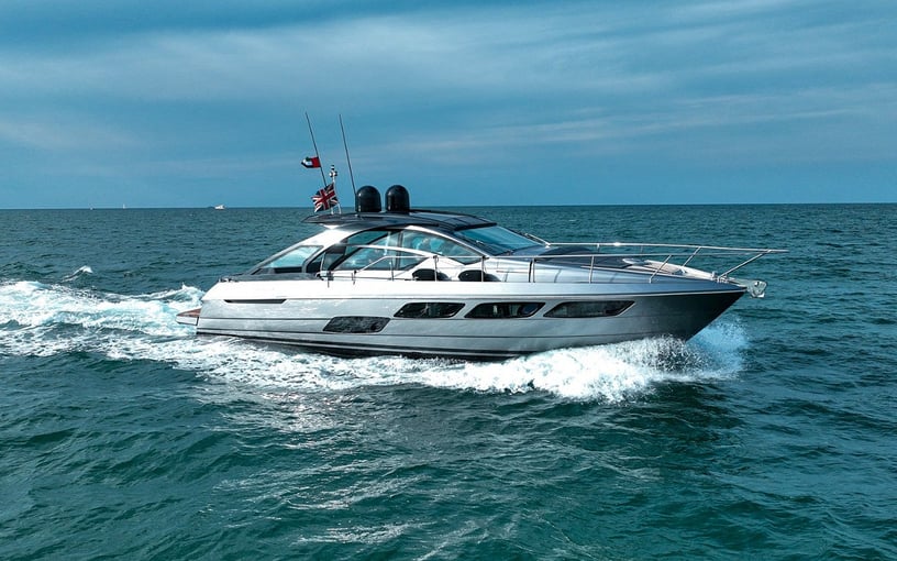 Motorboot Pershing 5X Shark Grey 52 ft in Dubai Harbour te huur in Dubai