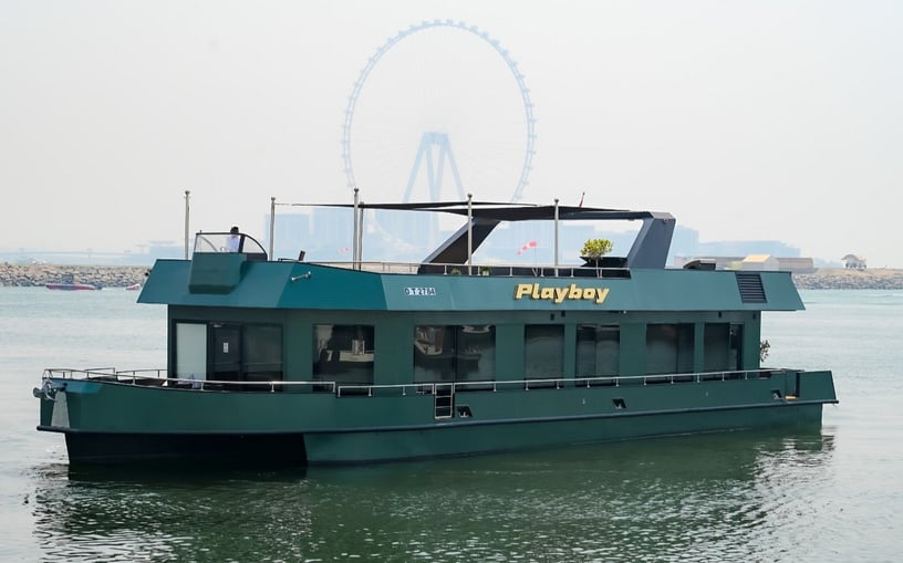 Woonboot Play Boy Houseboat 100 ft in Business Bay te huur in Dubai