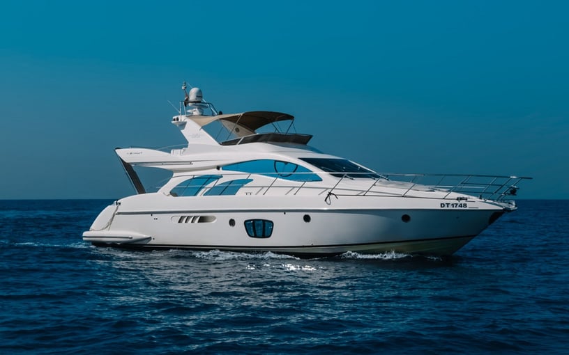 Motorboot Azimut Yes! 55 ft in Dubai Marina te huur in Dubai