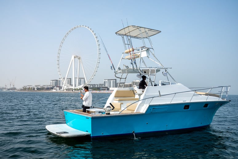 A-Salt Weapon Sport Fishing 40 piede (13m) Barca a motore a Dubai Harbour in affitto a Dubai