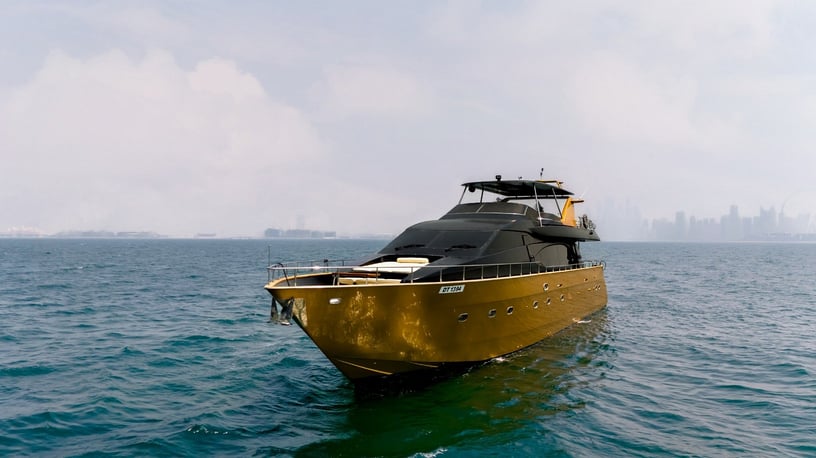 Azimut Anna with Jacuzzi 85 ft (26m) Power boat in Dubai Harbour for rent in Dubai 2