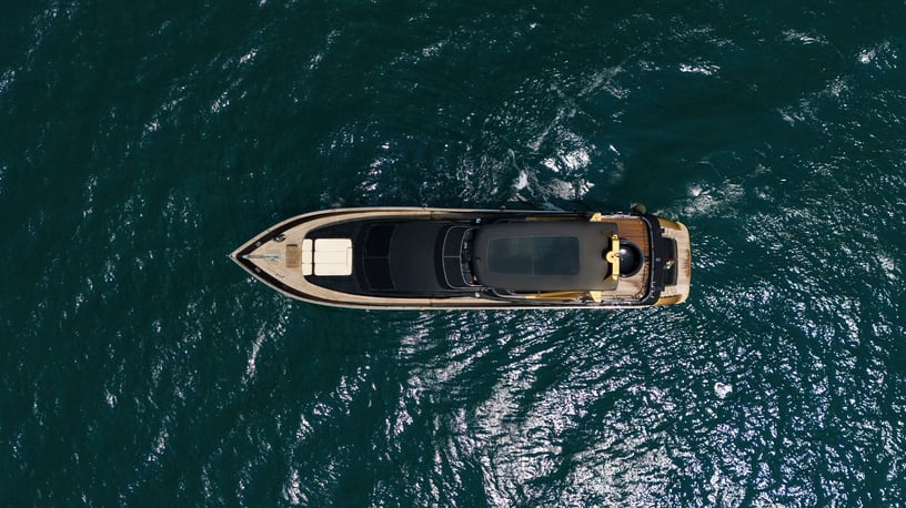 Azimut Anna with Jacuzzi 85 ft (26m) Power boat in Dubai Harbour for rent in Dubai