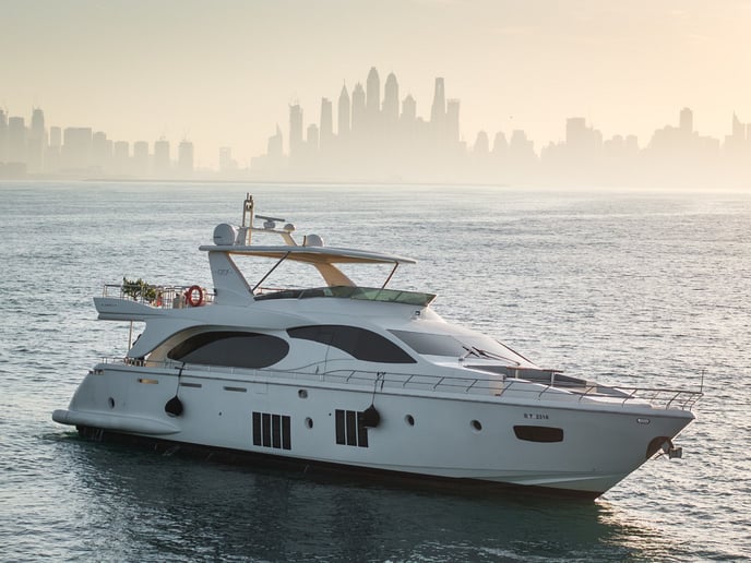 Azimut Satisfaction 88 ft (27m) Power boat in Dubai Harbour for rent in Dubai 3