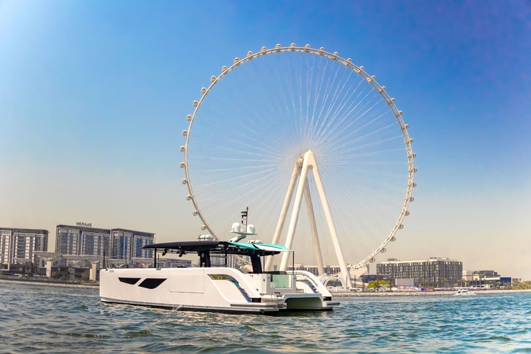在迪拜 租 Catamaran Ozone 55 英尺 (17m) 双体船 在迪拜港 6