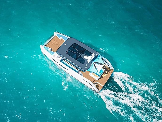 在迪拜 租 Catamaran Ozone 55 英尺 (17m) 双体船 在迪拜港 2