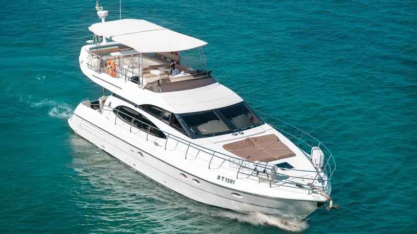 Motorboot Azimut Etosha 58 ft (18m) in Dubai Marina te huur in Dubai