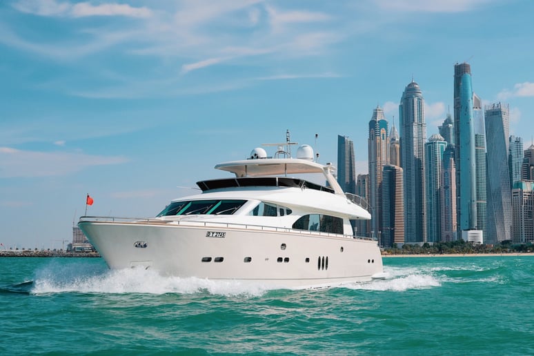 Dubai'de kiralık Etoupe A3 98 ft (30m) Motorlu tekne - Dubai Harbour