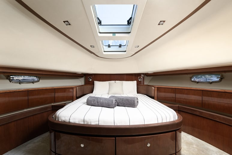 Fairline Squadron VAL 68 ft (21m) Power boat in Dubai Harbour for rent in Dubai 7