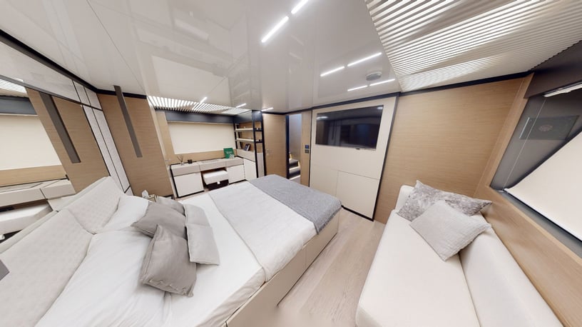 Ferretti 78 ft (24m) Power boat in Dubai Harbour for rent in Dubai 11