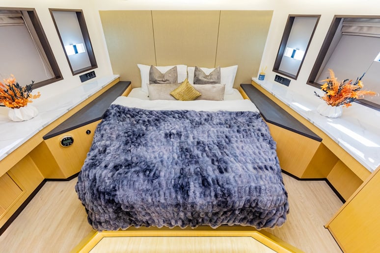Sky Walker Fibo 62 ft (19m) Power boat in Dubai Harbour for rent in Dubai 8