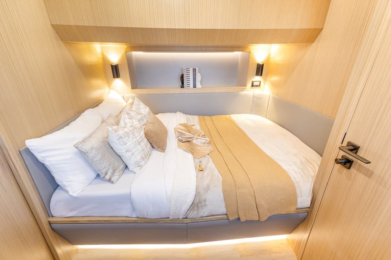 Sky Walker Infinity 60 ft (19m) Catamaran in Dubai Harbour for rent in Dubai