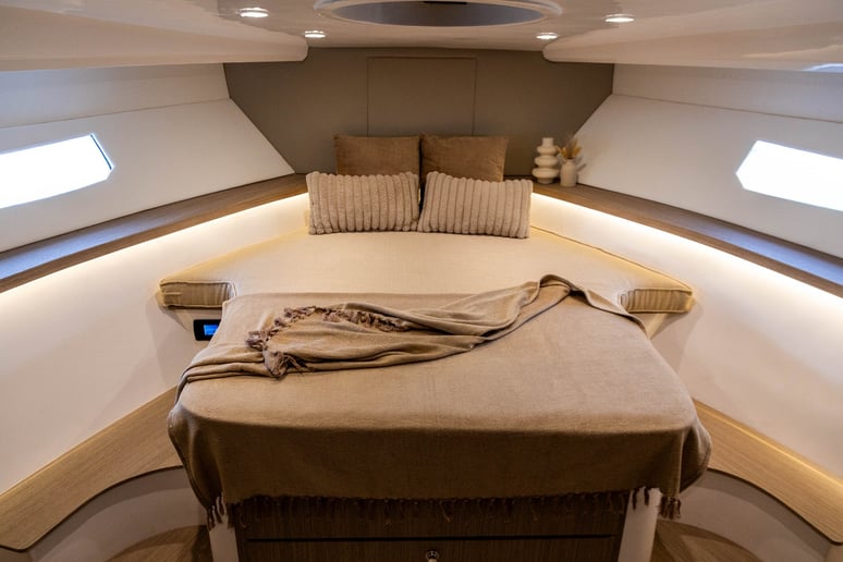 Intermare May One 48 ft (15m) Power boat in Dubai Harbour for rent in Dubai 13