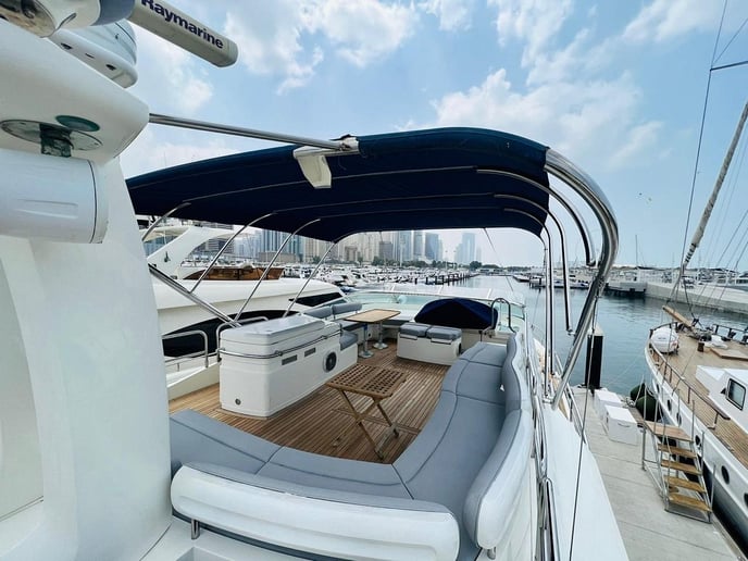 在迪拜 租 Fairline Liberty 80 英尺 (25m) 动力船 在迪拜港 4