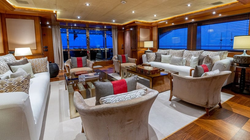 إيجار M/Y Behike 140 قدم (43m) زورق قوي فيدبي هاربر في دبي 7
