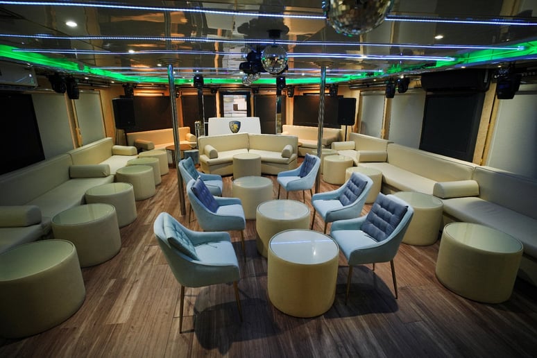 Play Boy Houseboat 100 ft (31m) Houseboat in Business Bay for rent in Dubai 3