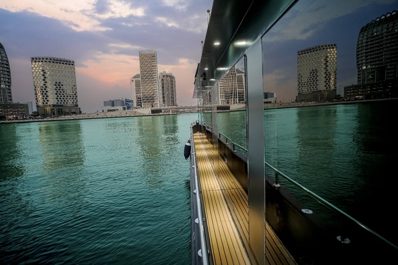 Play Boy Houseboat 100 ft (31m) Houseboat in Business Bay for rent in Dubai 7