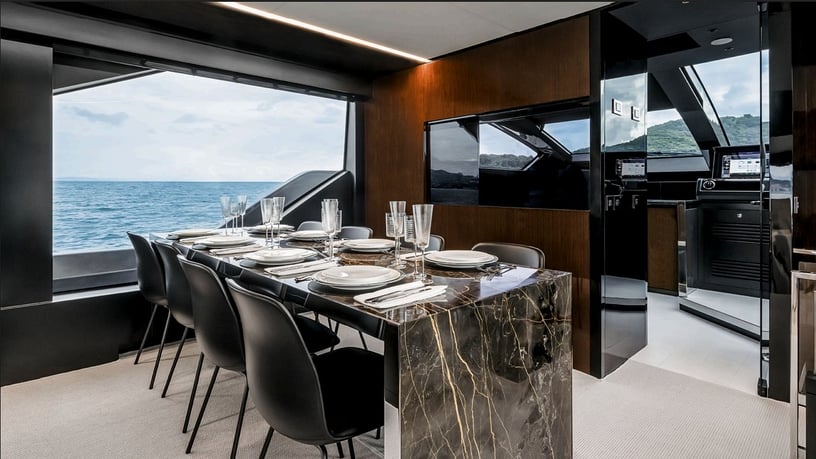Riva Diva 82 ft (25m) Bateau &agrave; moteur &agrave; Dubai Harbour &agrave; louer &agrave; Duba&iuml; 4