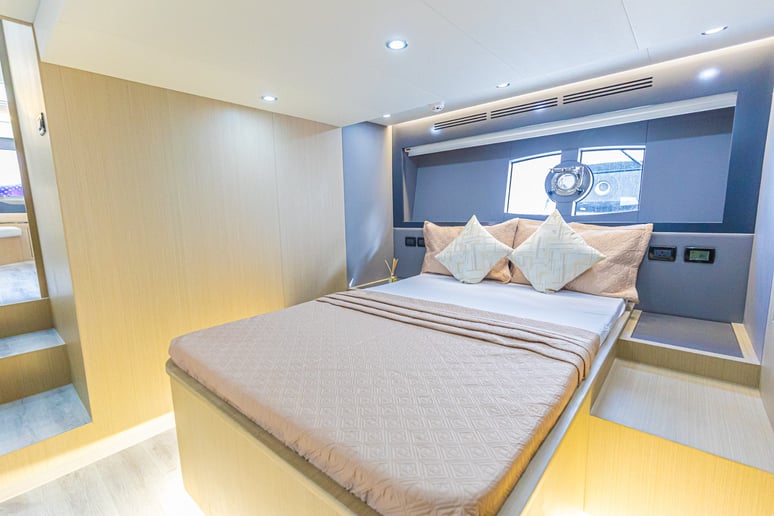 Sky Walker Ebb 52 футов (16m) Моторная лодка в Dubai Harbour для аренды в Дубай 5
