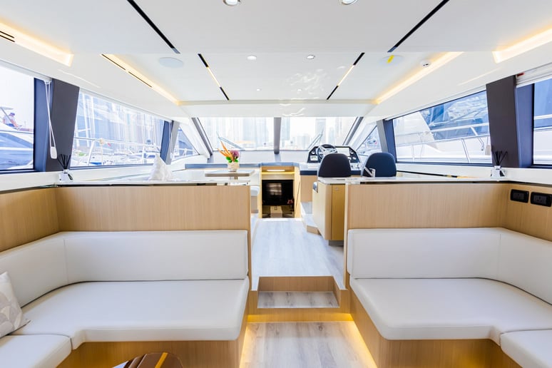 Motorboot Sky Walker Fin 52 ft (16m) in Dubai Harbour te huur in Dubai