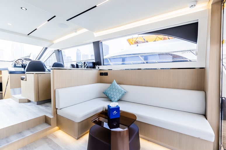 Sky Walker Lee 52 ft (16m) Power boat in Dubai Harbour for rent in Dubai
