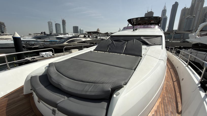 Sunseeker Aarna 90 футов (28m) Моторная лодка в Dubai Harbour для аренды в Дубай 8