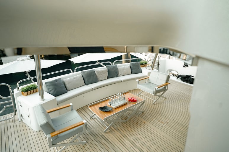 إيجار Sunseeker Encore 131 قدم (40m) زورق قوي فيدبي هاربر في دبي 2