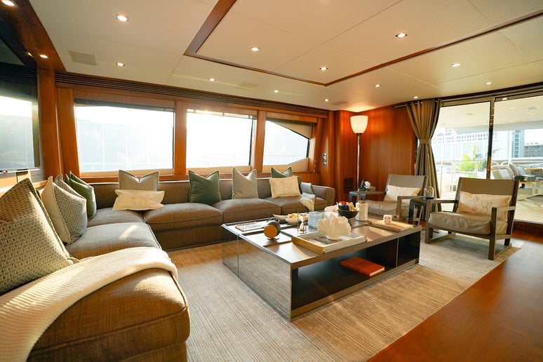إيجار Sunseeker Encore 131 قدم (40m) زورق قوي فيدبي هاربر في دبي 3