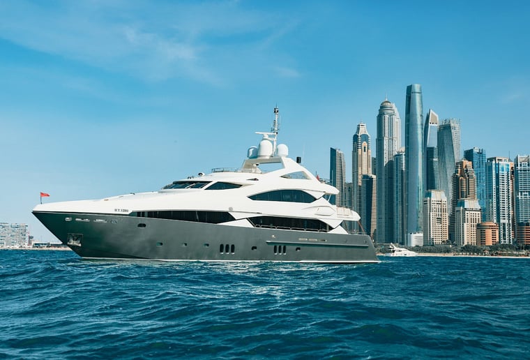 إيجار Sunseeker Encore 131 قدم (40m) زورق قوي فيدبي هاربر في دبي