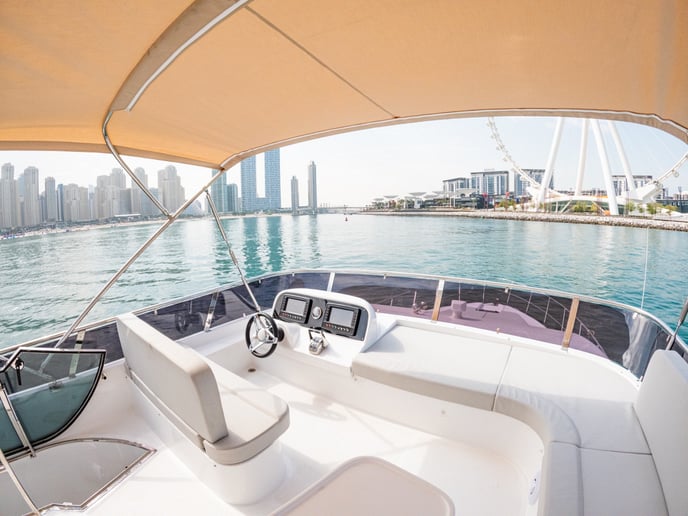 Sky Walker Uno 52 ft (16m) Power boat in Dubai Harbour for rent in Dubai 3