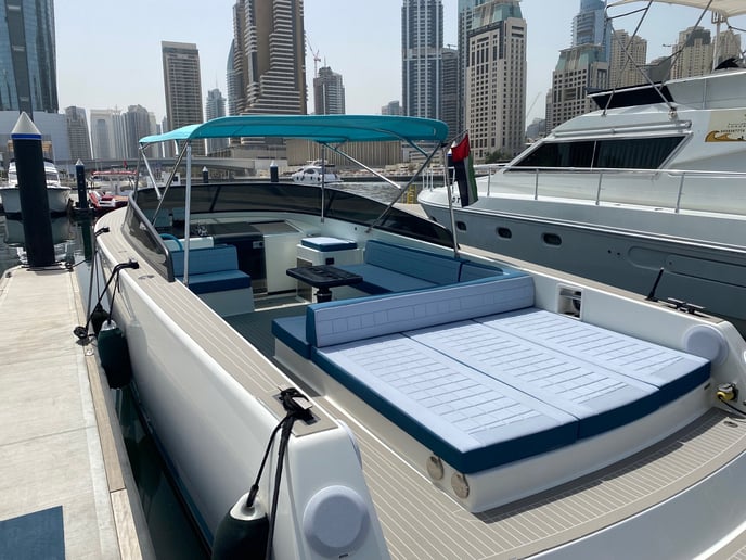Van Dutch Connect 40 ft (13m) Bateau &agrave; moteur &agrave; Dubai Harbour &agrave; louer &agrave; Duba&iuml; 5