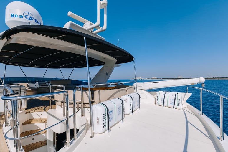 Dubai'de kiralık Azimut Viktoria 75 ft (23m) Motorlu tekne - Dubai Harbour 2