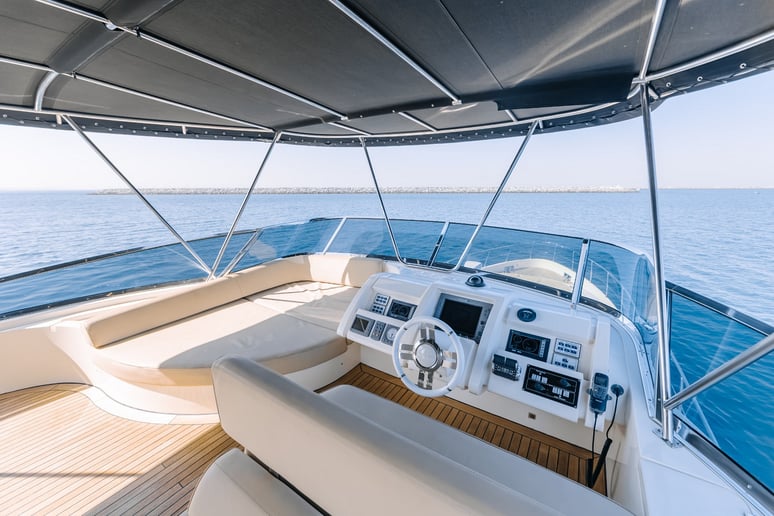 Dubai'de kiralık Azimut Viktoria 75 ft (23m) Motorlu tekne - Dubai Harbour 3