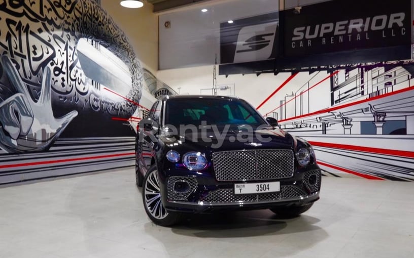 Bentley Bentayga (Negro), 2021 para alquiler en Dubai