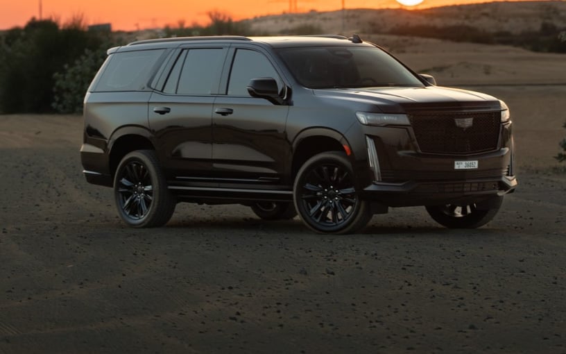 Cadillac Escalade Sport Platinum (Negro), 2024 - ofertas de arrendamiento en Ras Al Khaimah