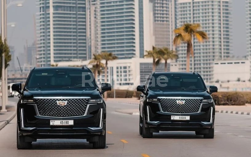 Cadillac Escalade (Schwarz), 2021  zur Miete in Dubai