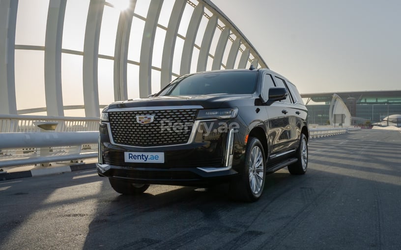 Cadillac Escalade (Negro), 2021 para alquiler en Sharjah