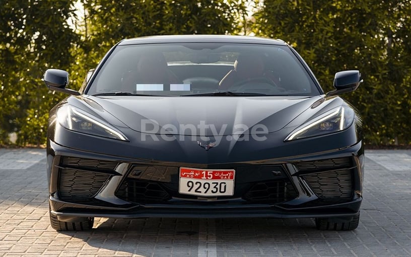 Chevrolet Corvette (Черный), 2021 для аренды в Дубай