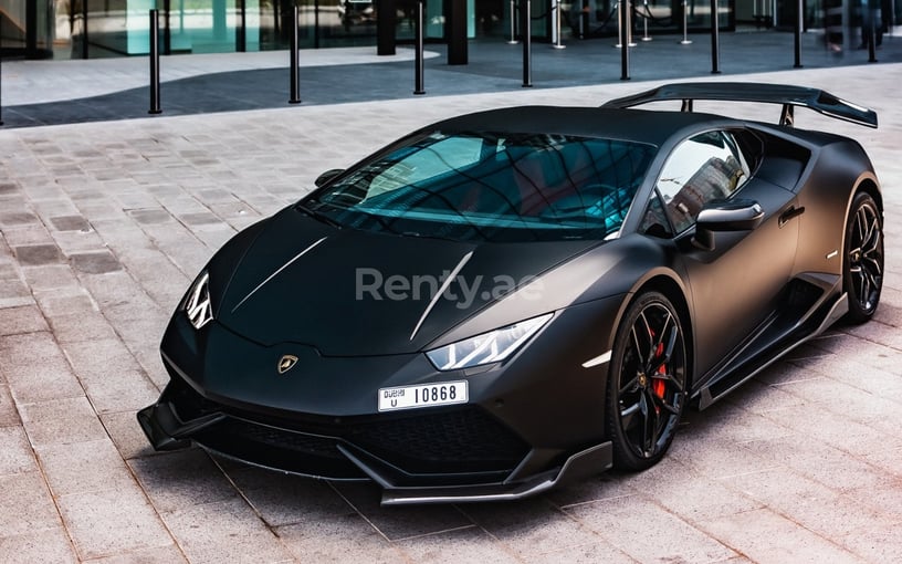 Lamborghini Huracan (Черный), 2019 для аренды в Дубай