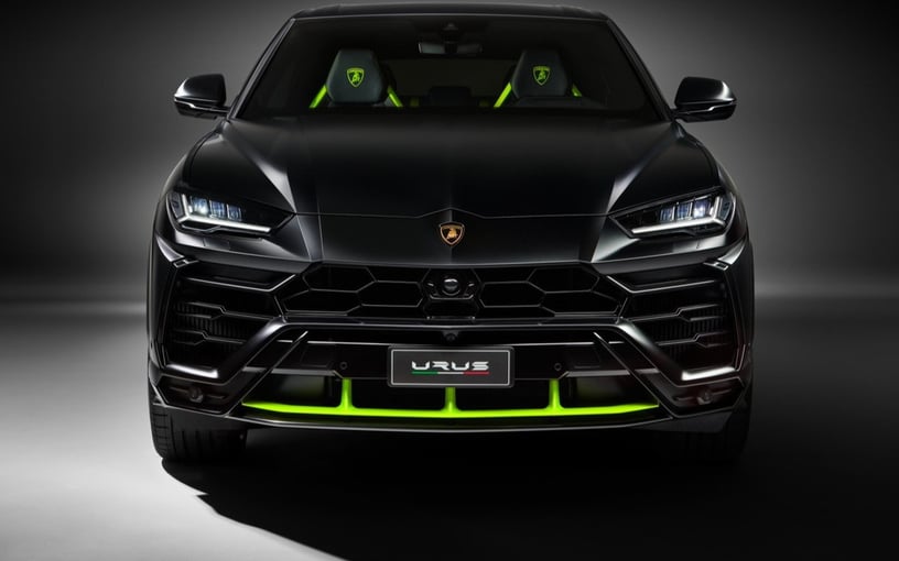 在迪拜 租 Lamborghini Urus (黑色), 2020